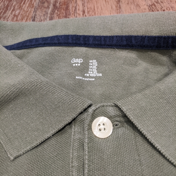 2/20 Gap Polo Shirt Men - Size XL - Picture 3 of 3